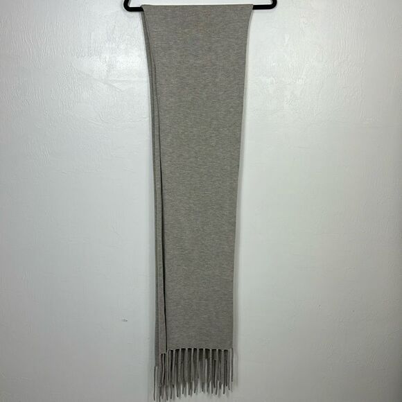 Banana Republic Light Gray Fringe Trim Wool Blend Classic Scarf - Picture 2 of 7